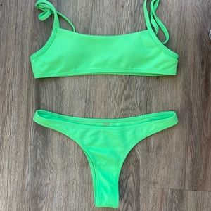 GREEN CHEEKY BIKINI
